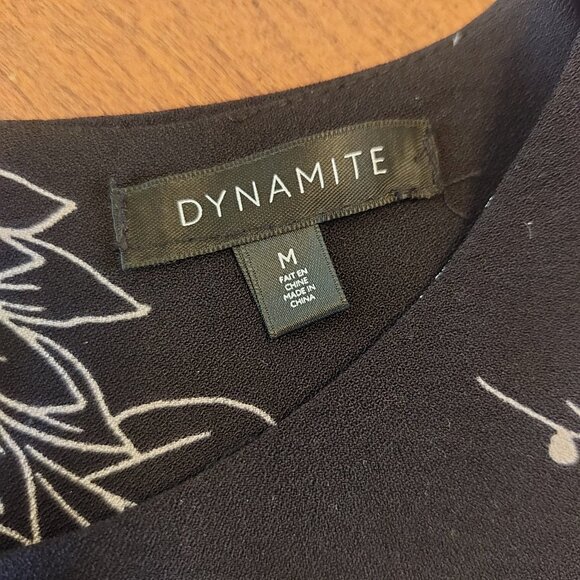 Dynamite Sleeveless Floral Top - Picture 9 of 15